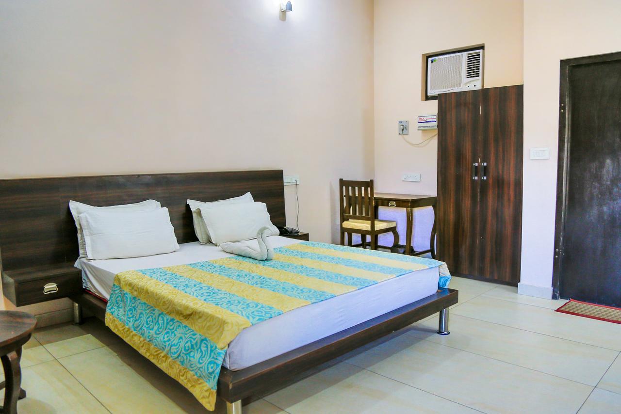 Gulmohar Sariska Resort Bairāt Eksteriør bilde