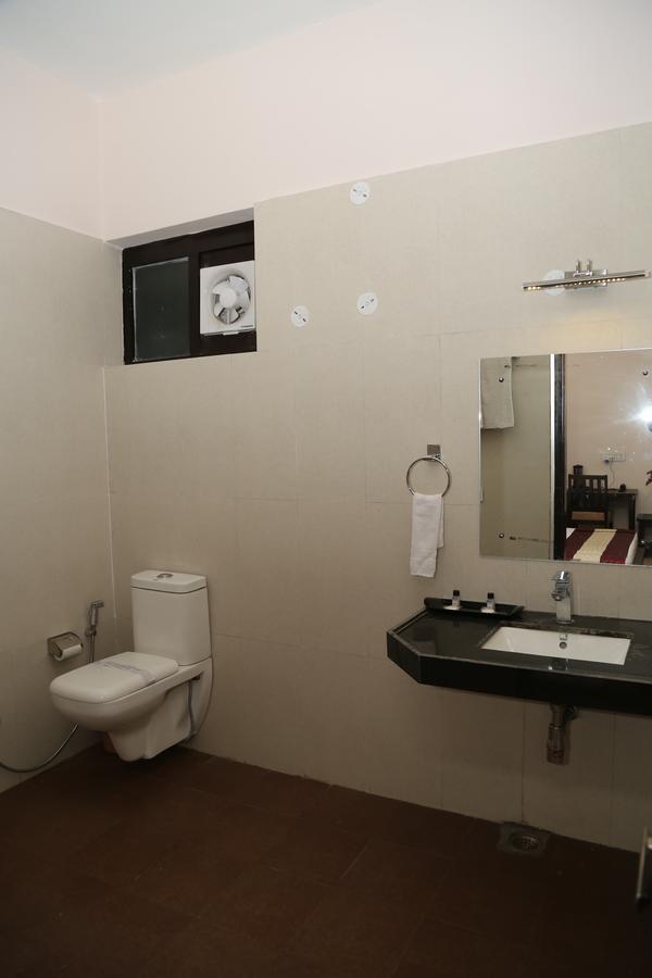 Gulmohar Sariska Resort Bairāt Eksteriør bilde