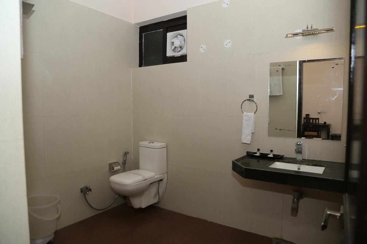 Gulmohar Sariska Resort Bairāt Eksteriør bilde