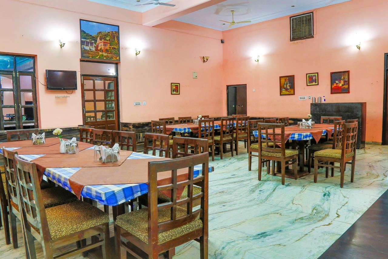Gulmohar Sariska Resort Bairāt Eksteriør bilde