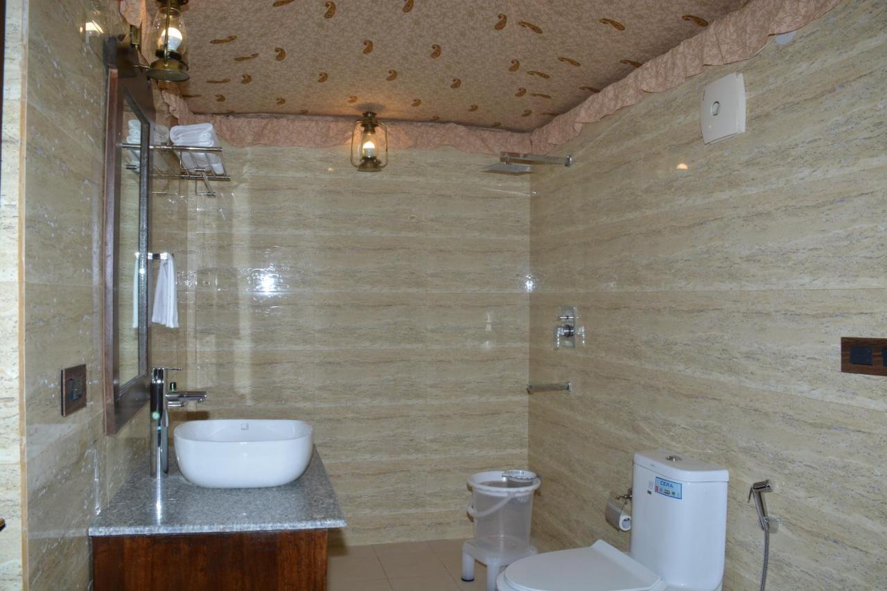 Gulmohar Sariska Resort Bairāt Eksteriør bilde